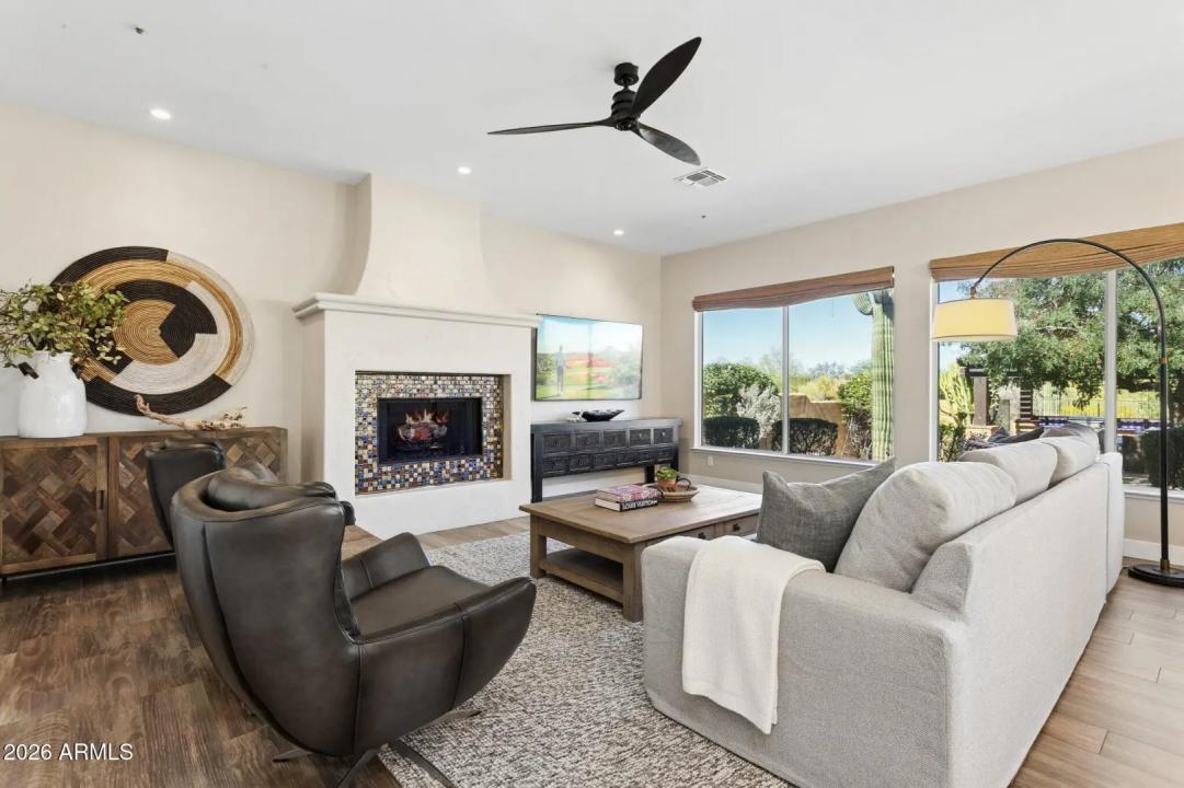 Real Estate Picture 20