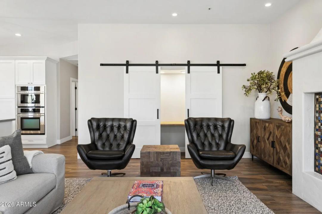 Real Estate Picture 22