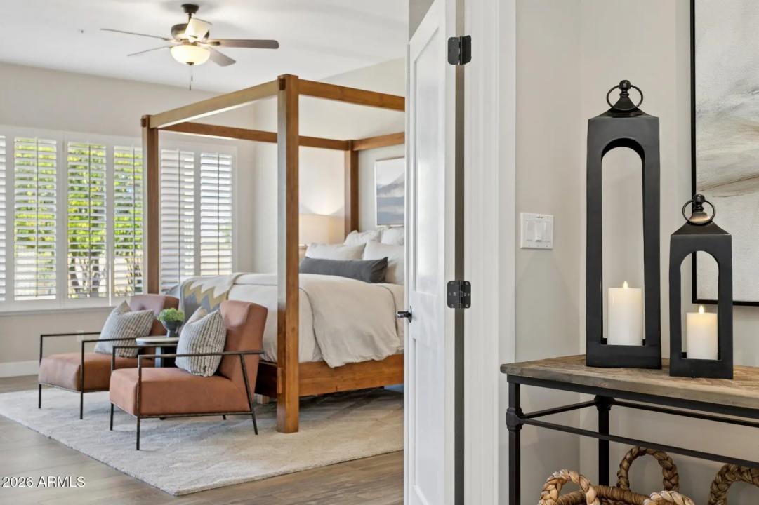 Real Estate Picture 24