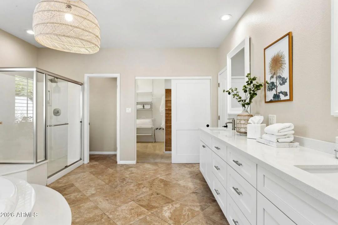 Real Estate Picture 28