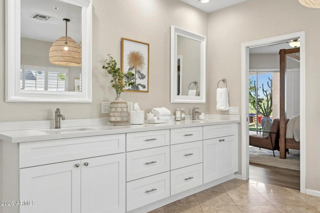 Real Estate Picture 30