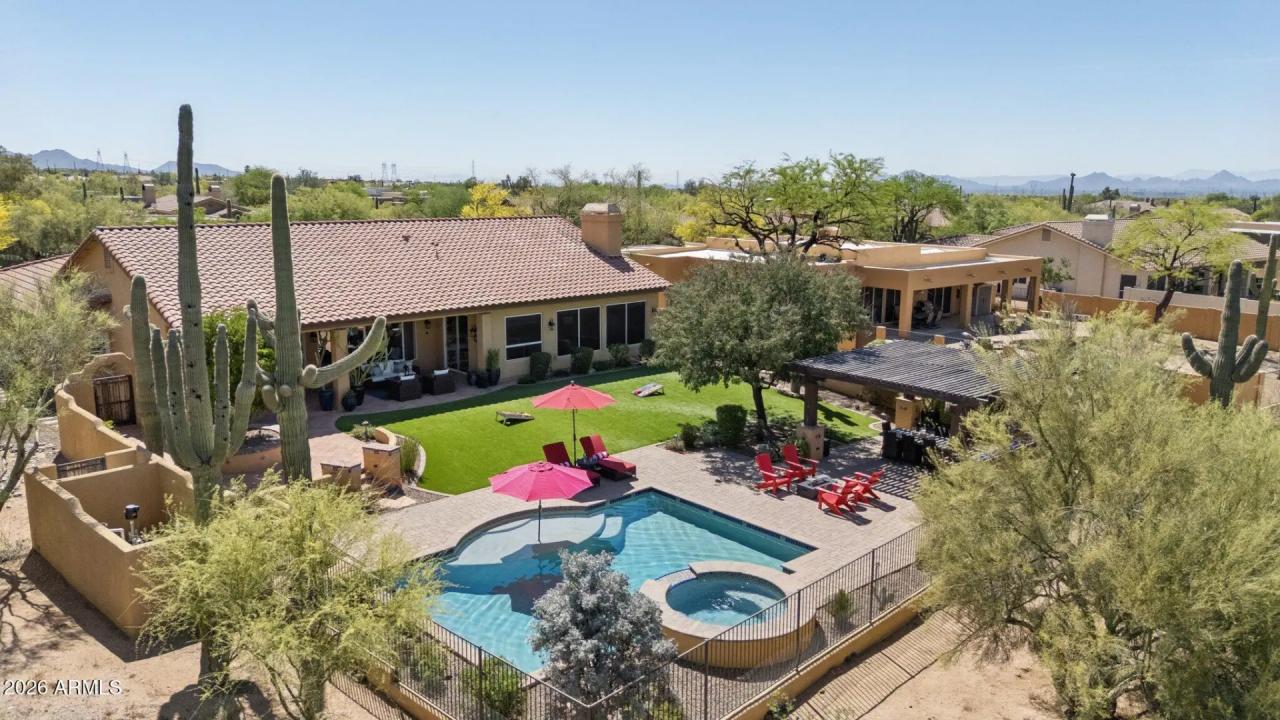 Real Estate Picture 6