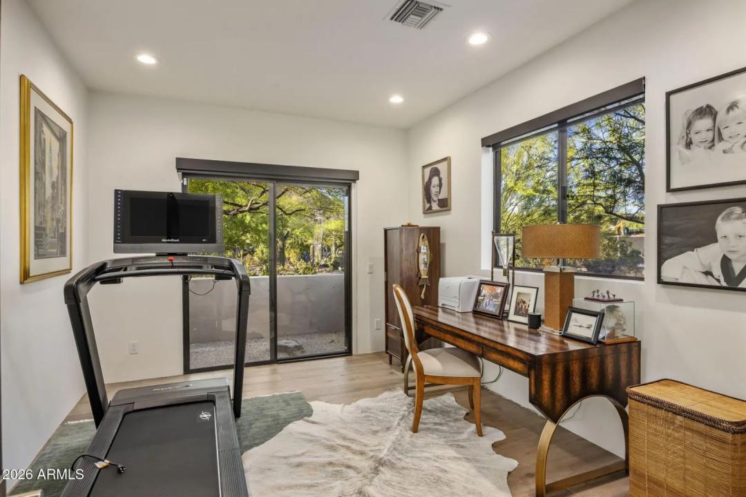 Real Estate Picture 34