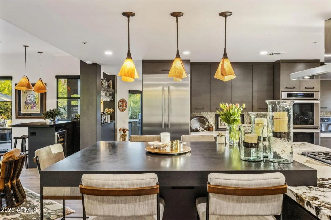 Real Estate Picture 12