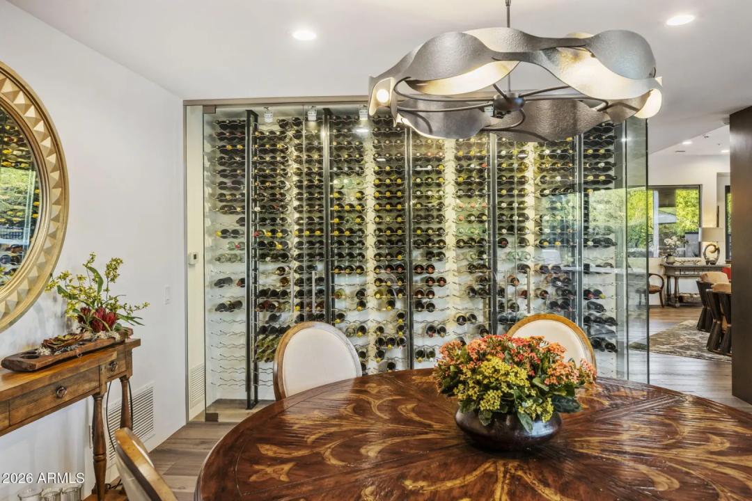 Real Estate Picture 18