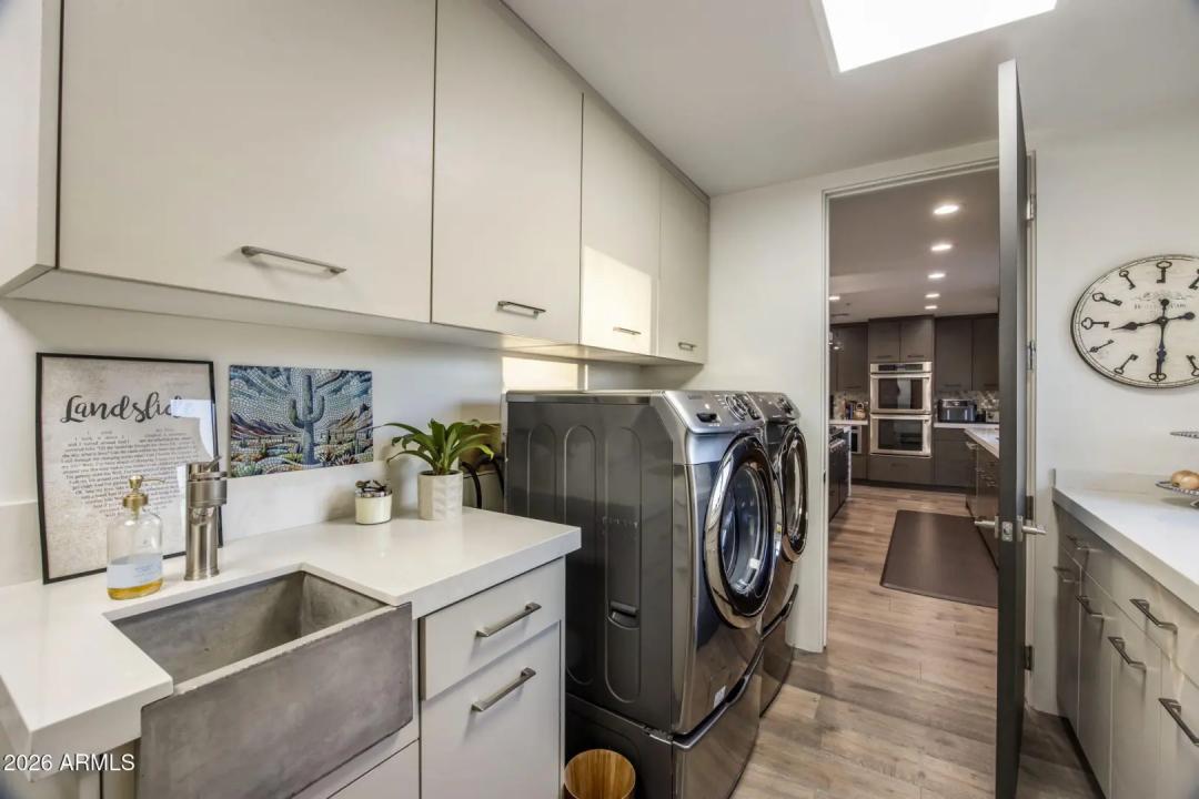 Real Estate Picture 32