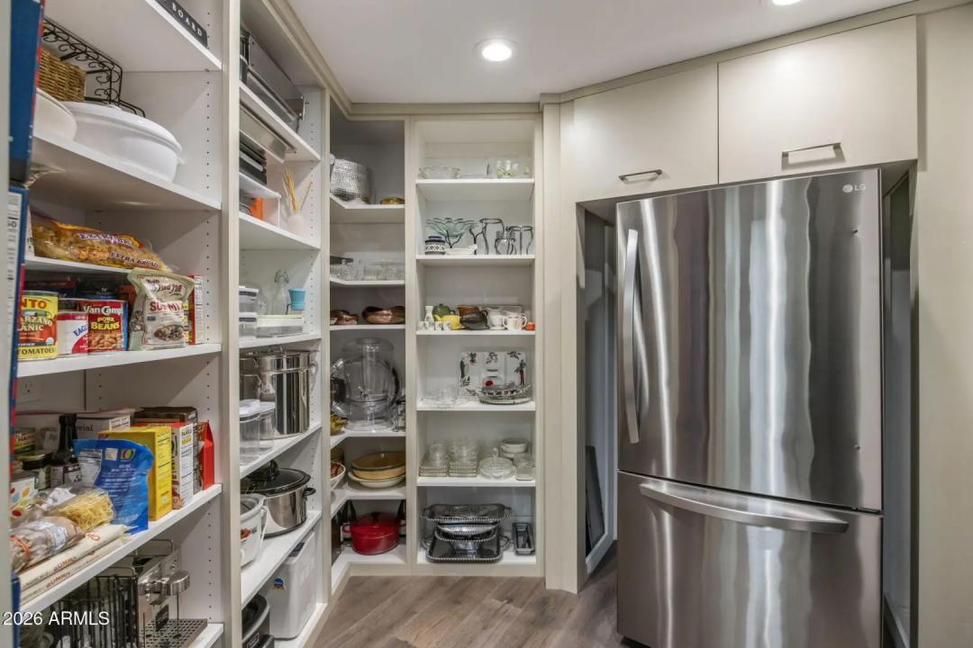 Real Estate Picture 33