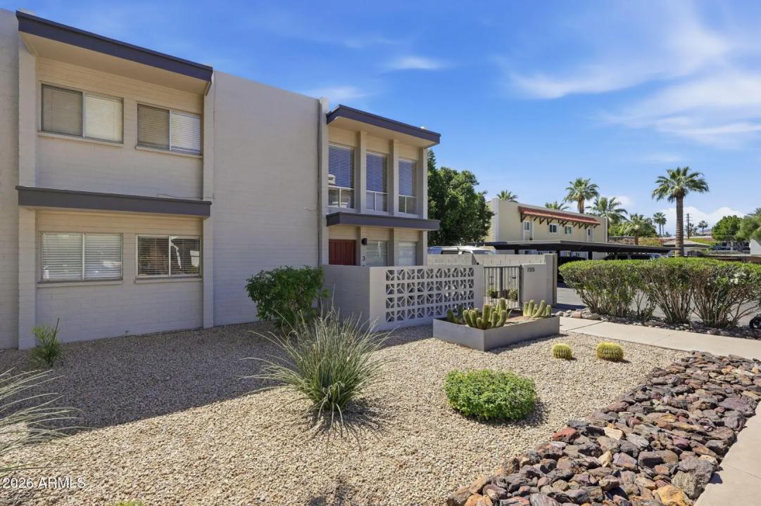 Real Estate Picture 2