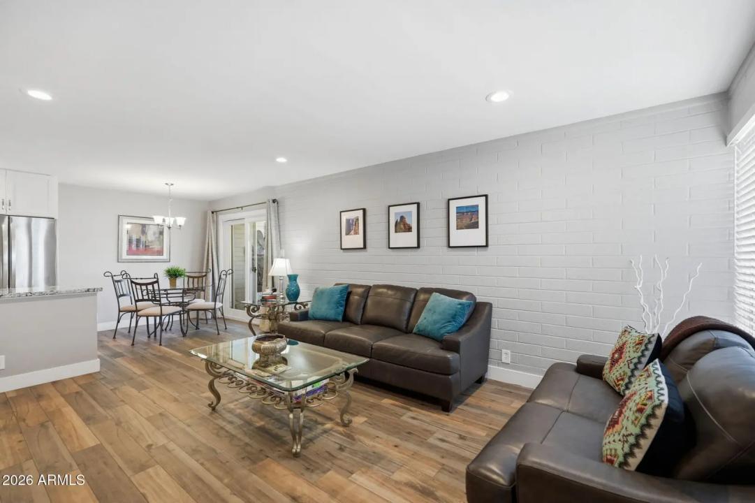 Real Estate Picture 8