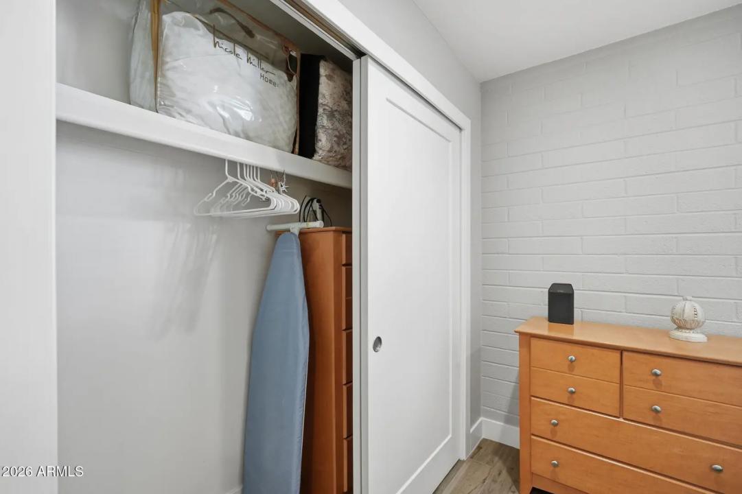 Real Estate Picture 22