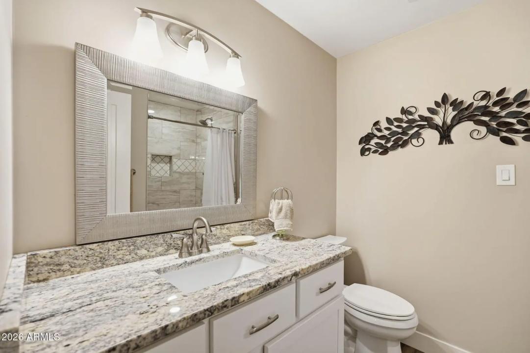 Real Estate Picture 18