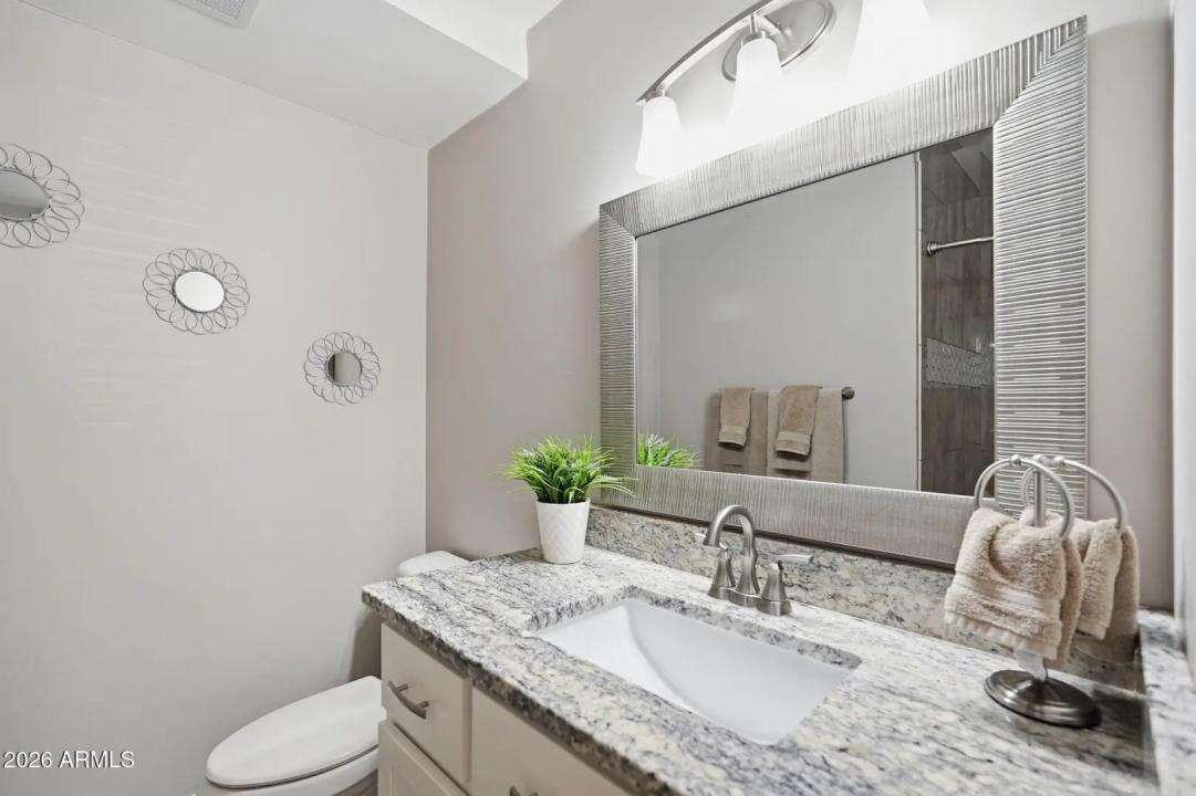 Real Estate Picture 23