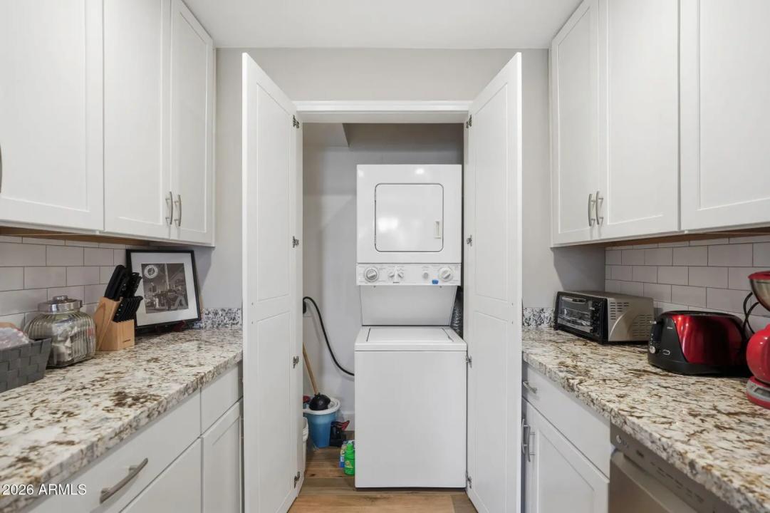 Real Estate Picture 25