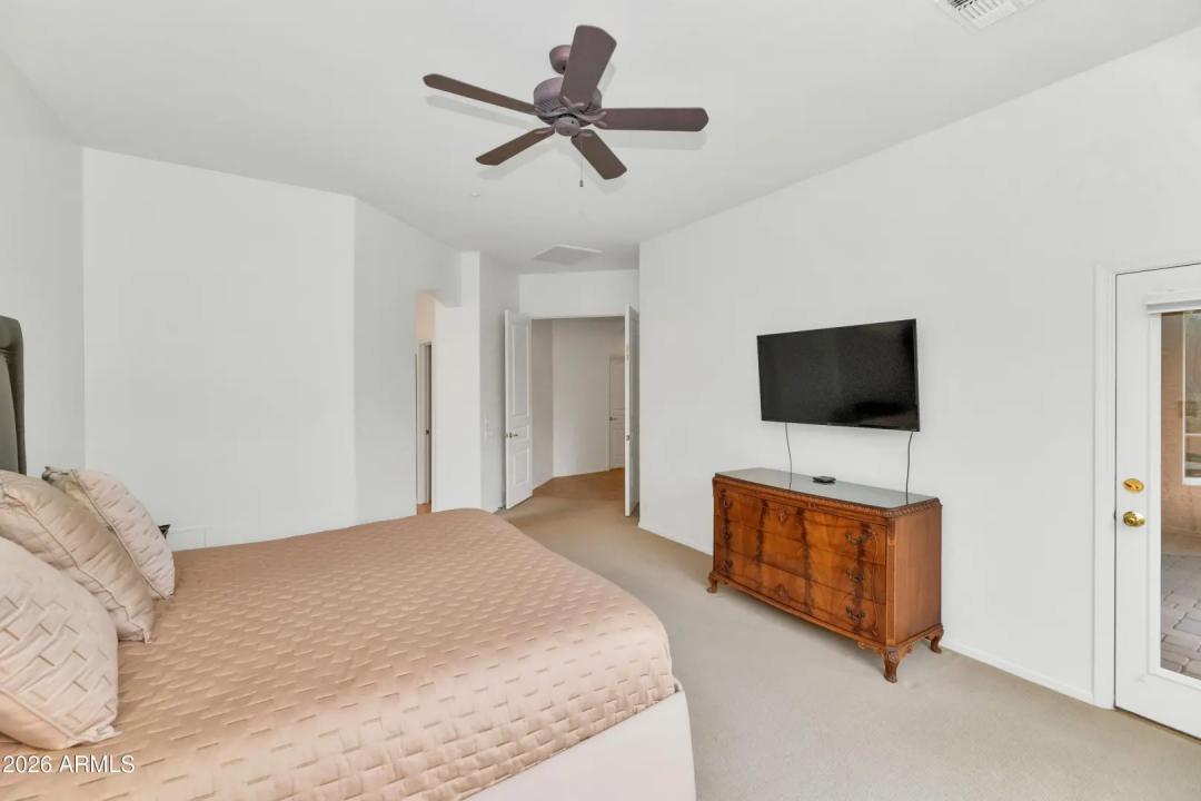 Real Estate Picture 15