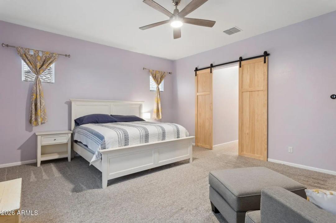 Real Estate Picture 14