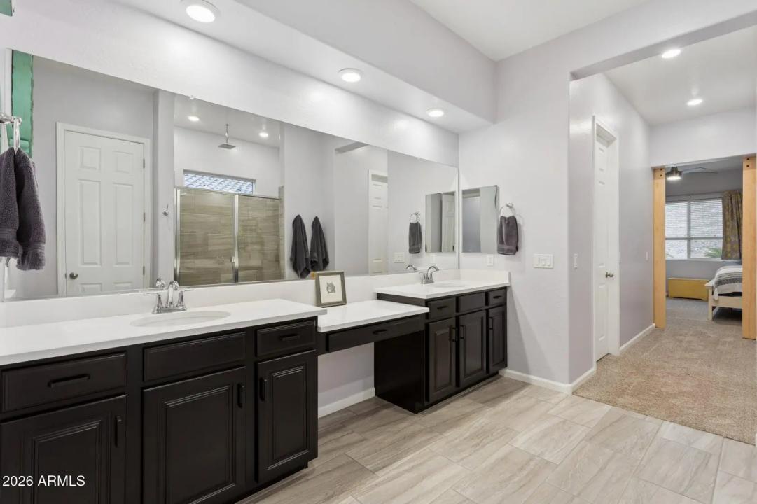 Real Estate Picture 15