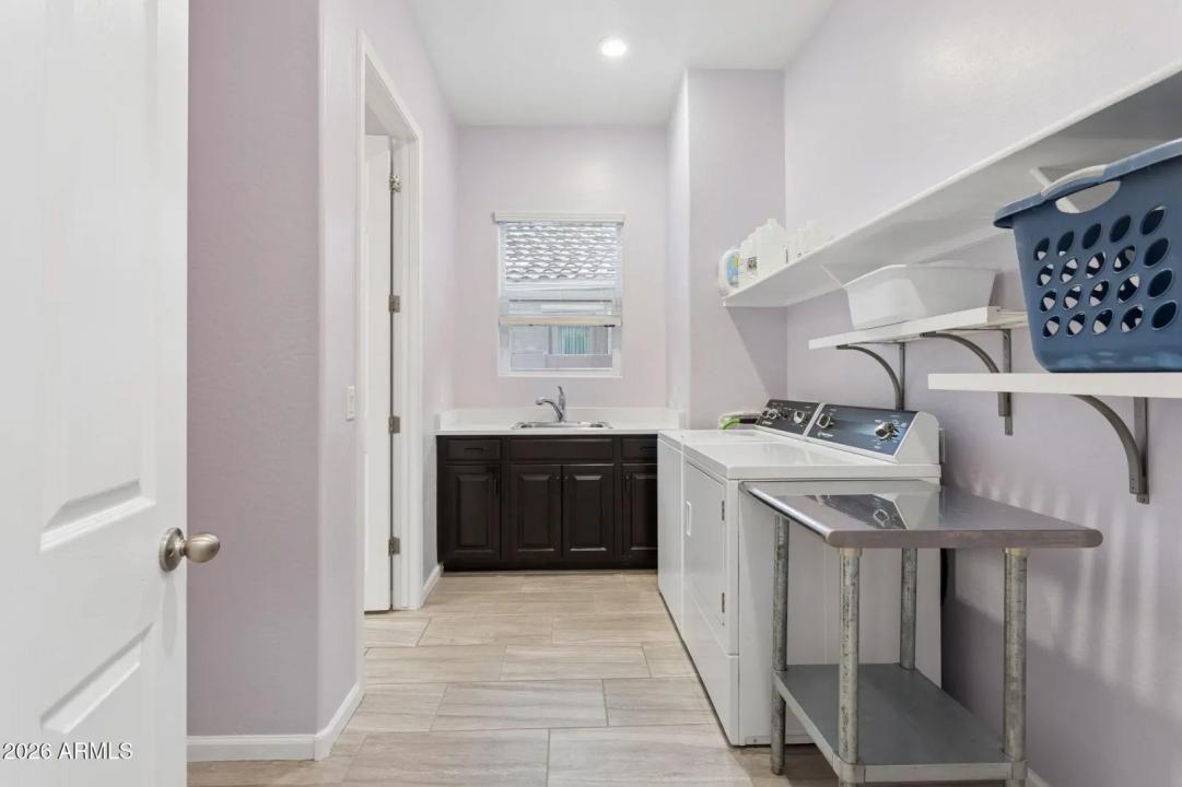 Real Estate Picture 18