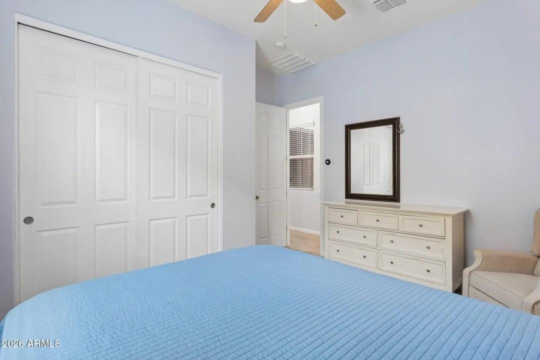 Real Estate Picture 24