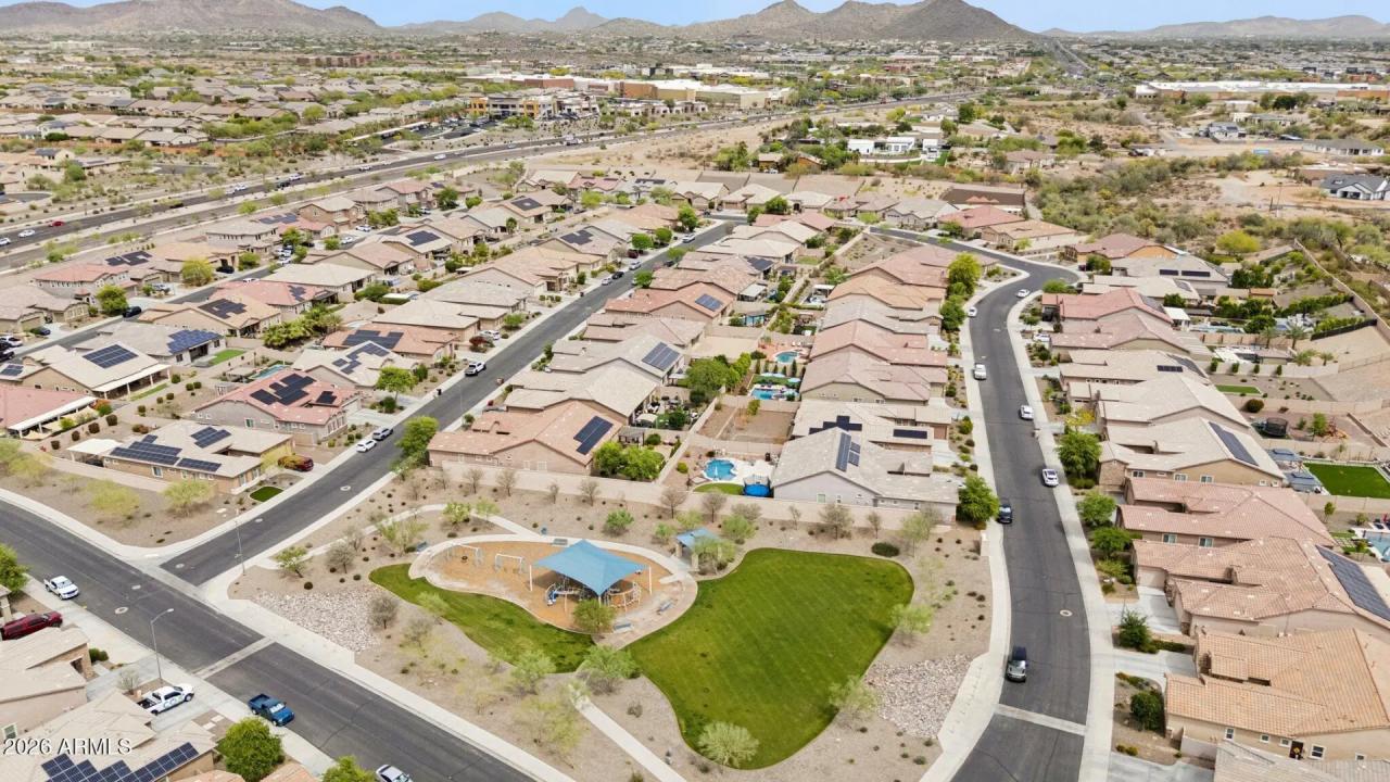 Real Estate Picture 35