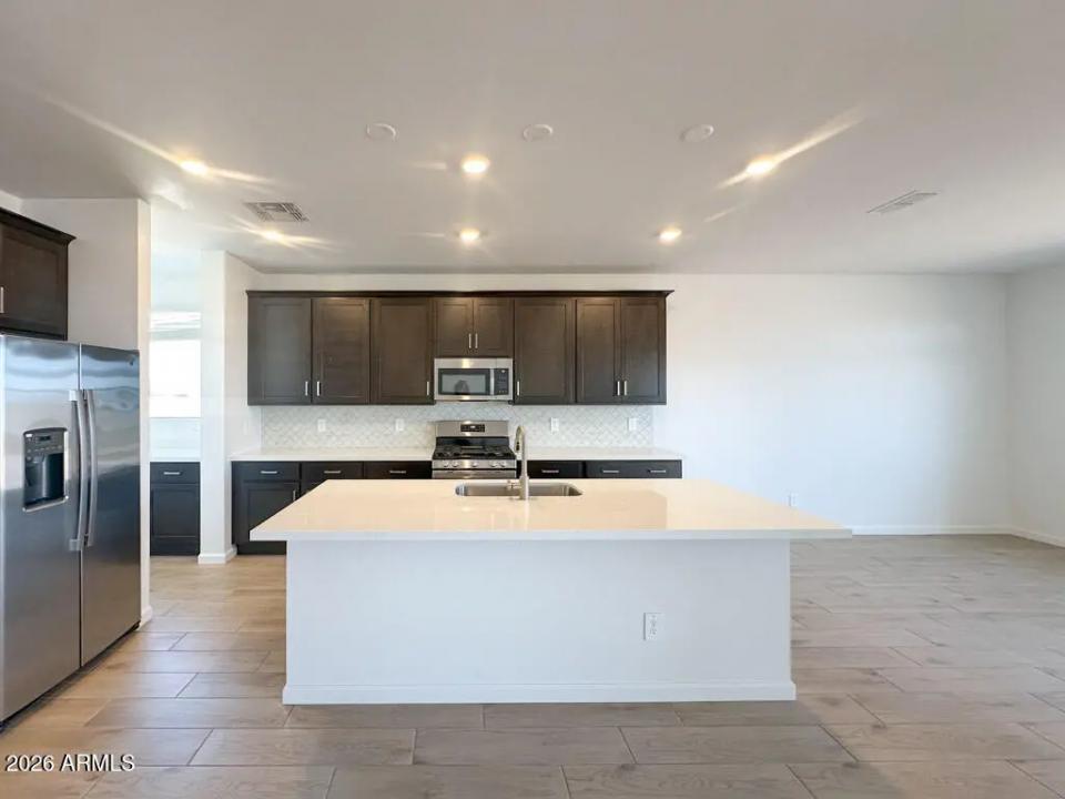 Real Estate Picture 10