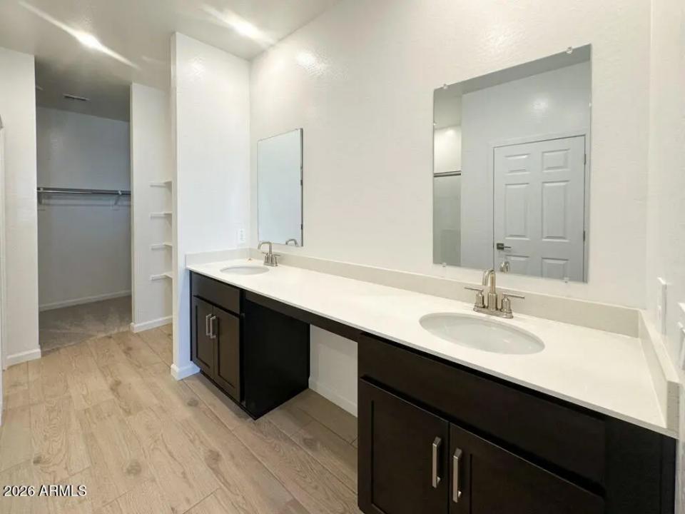 Real Estate Picture 19