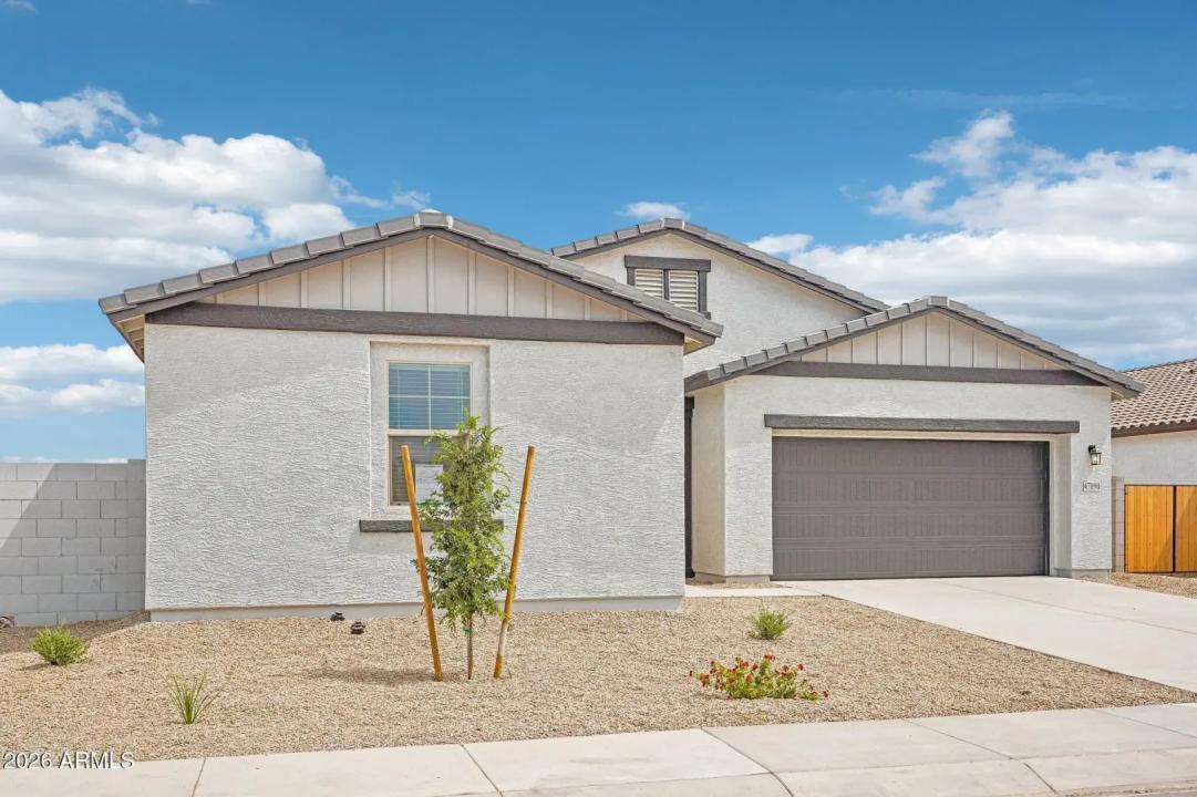 Real Estate Picture 3
