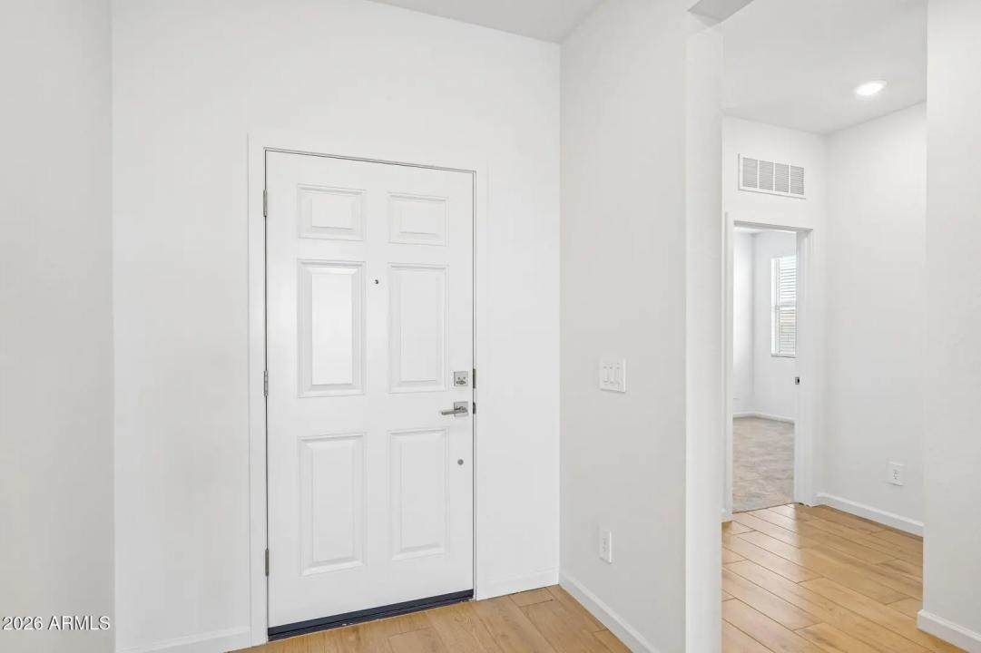 Real Estate Picture 5