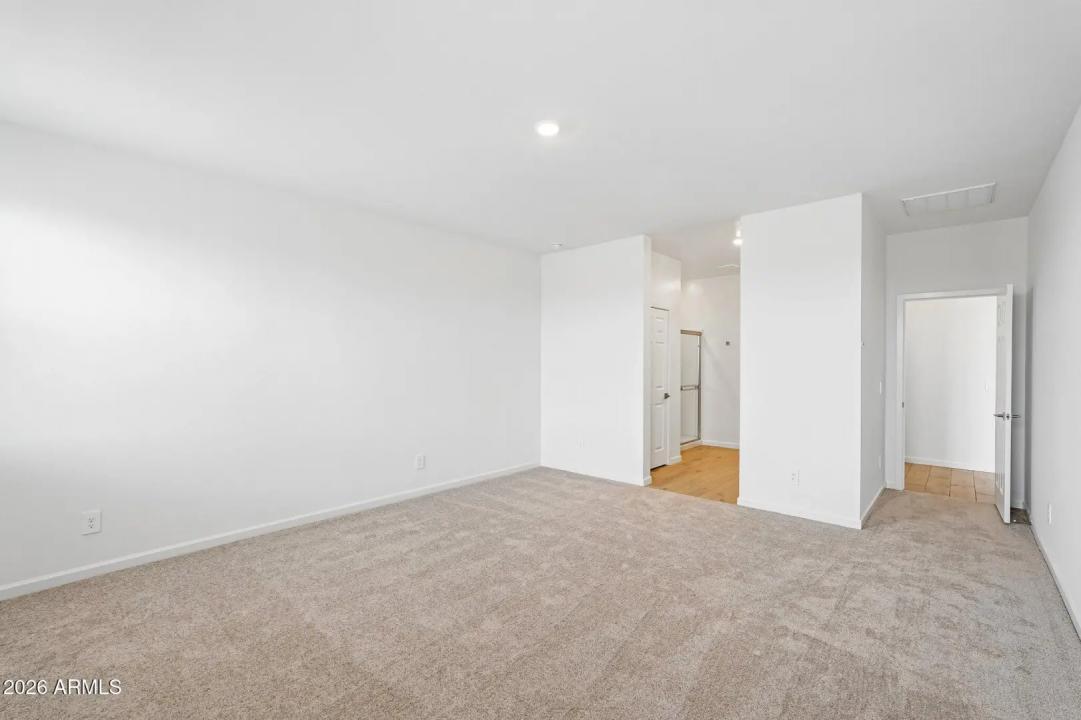 Real Estate Picture 35