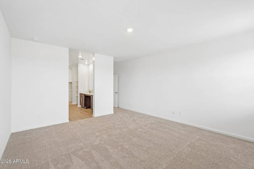 Real Estate Picture 36