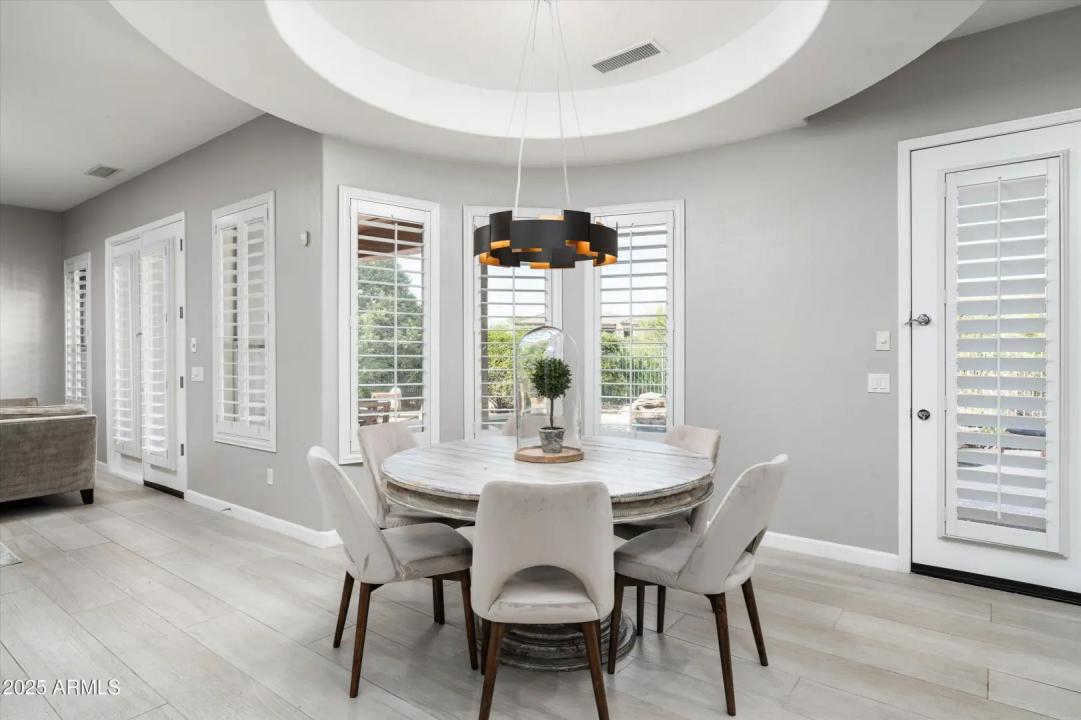 Real Estate Picture 16