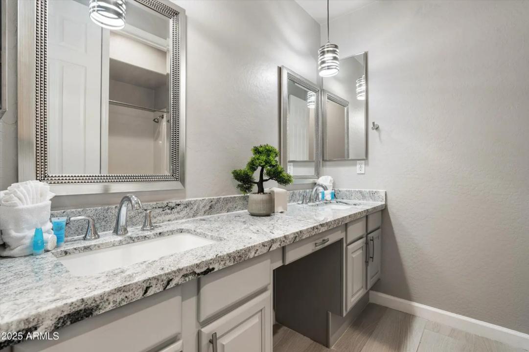 Real Estate Picture 27