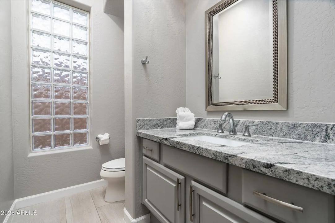 Real Estate Picture 30