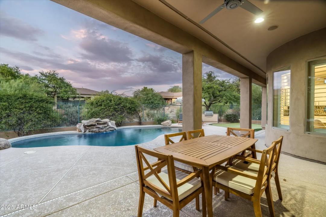 Real Estate Picture 37