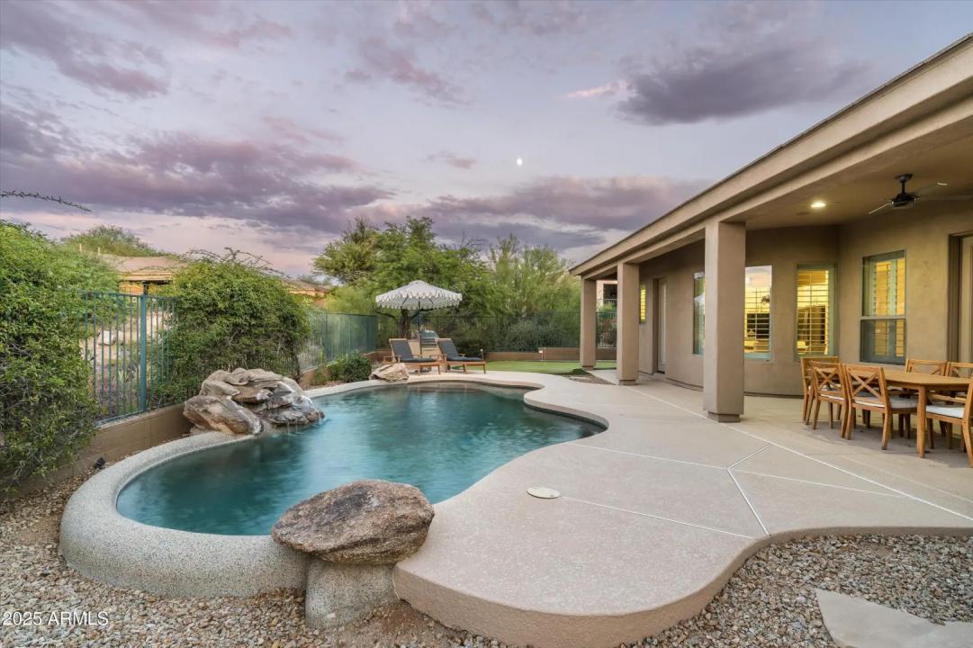 Real Estate Picture 43