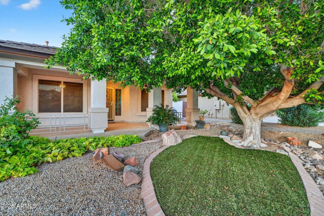 Real Estate Picture 9