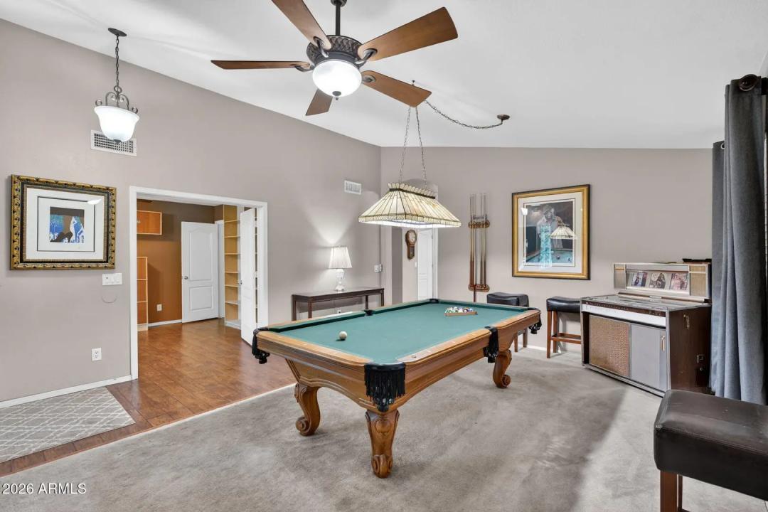 Real Estate Picture 10