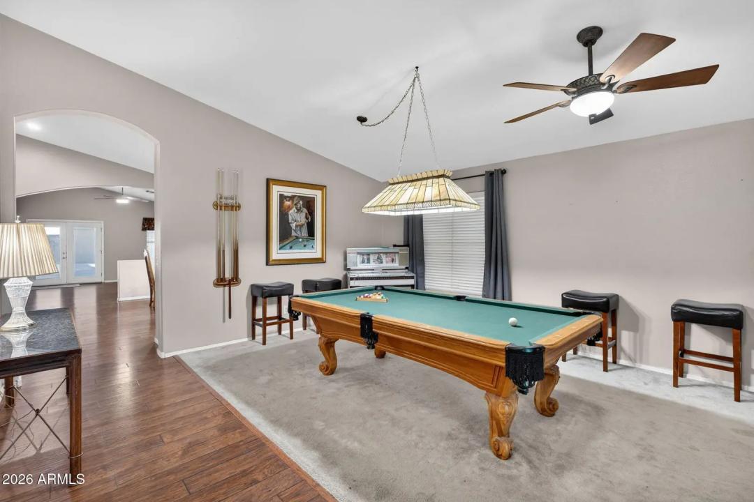 Real Estate Picture 12