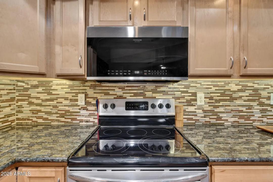 Real Estate Picture 20