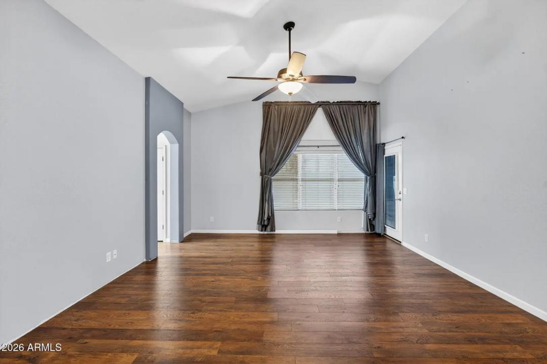 Real Estate Picture 27