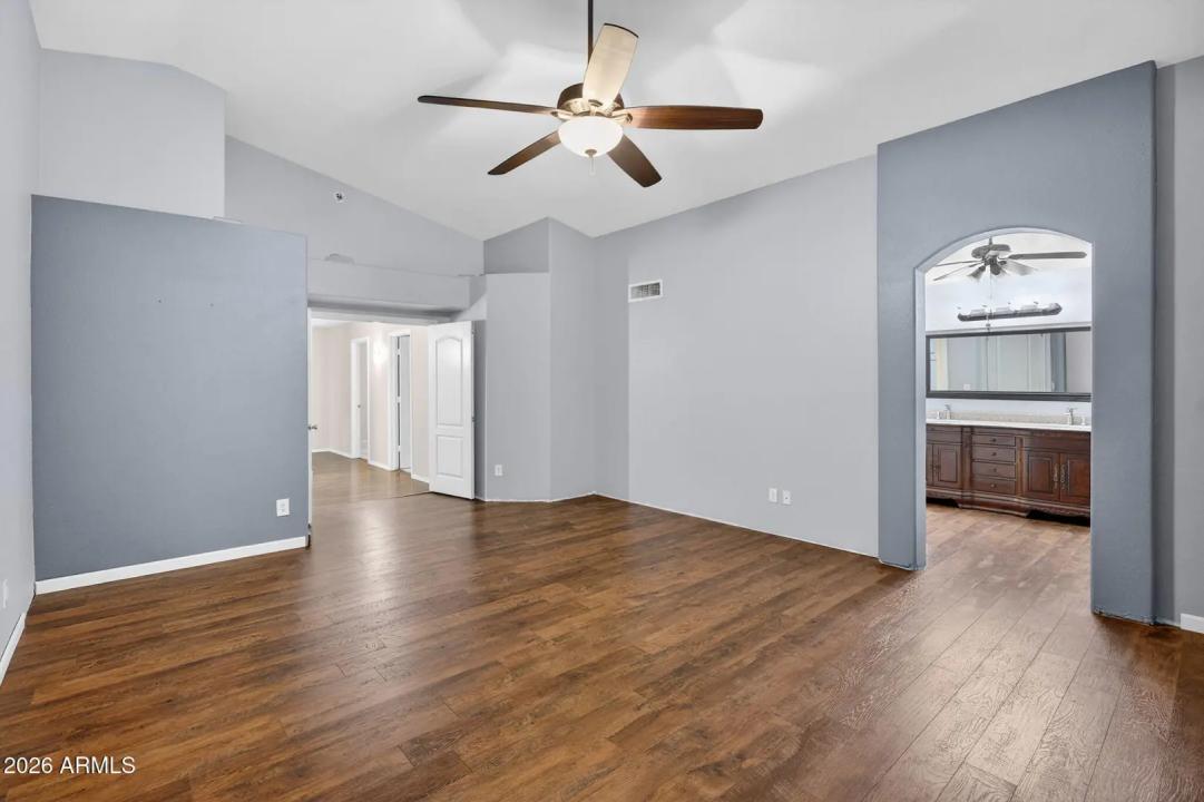Real Estate Picture 28