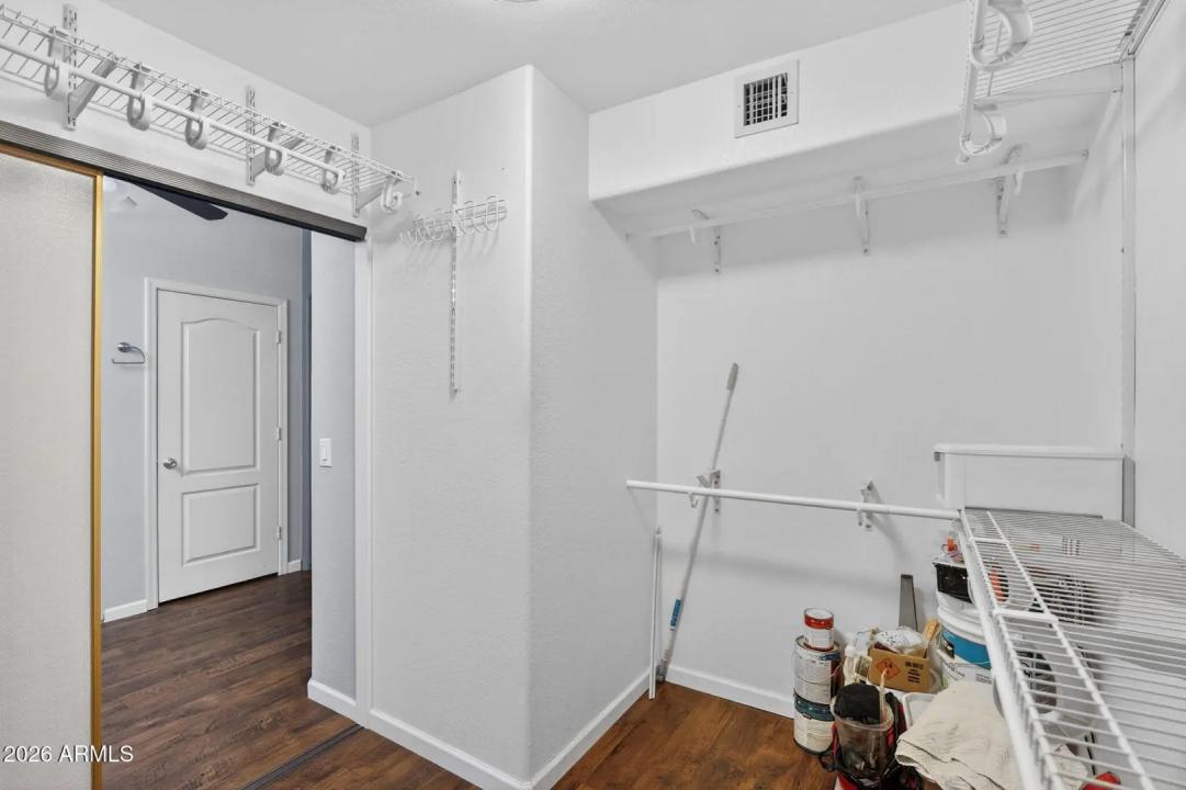 Real Estate Picture 36