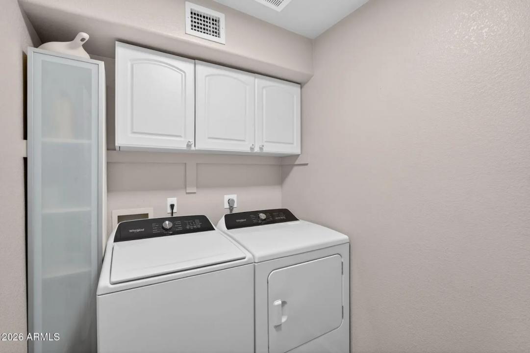 Real Estate Picture 43