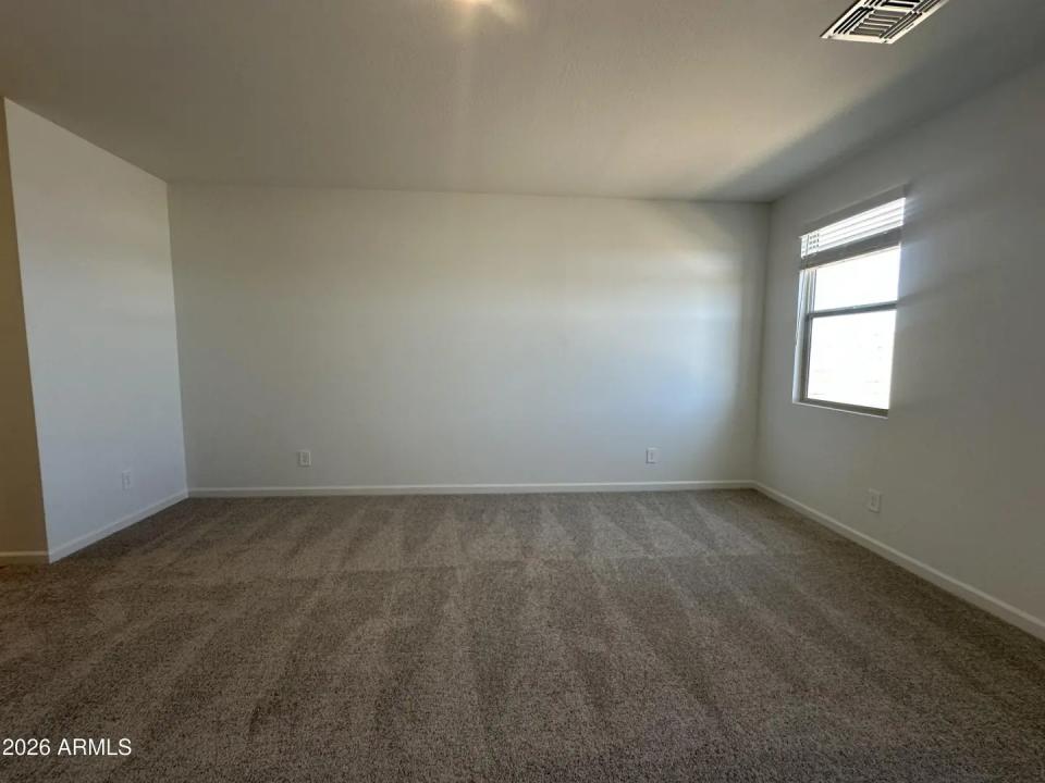 Real Estate Picture 13