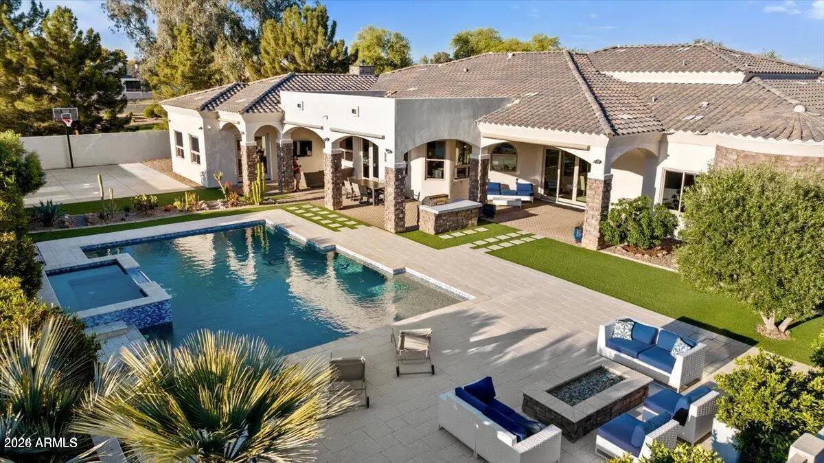 Real Estate Picture 6