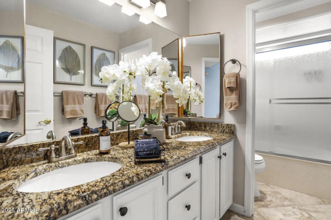 Real Estate Picture 39