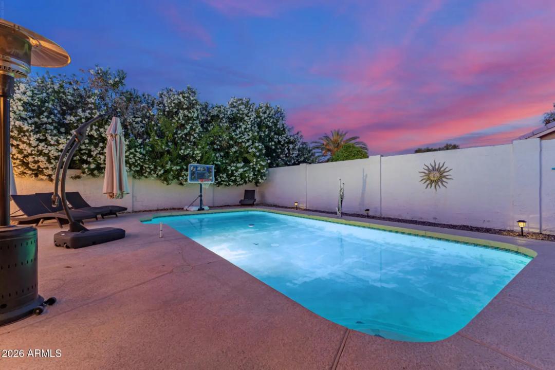 Real Estate Picture 33