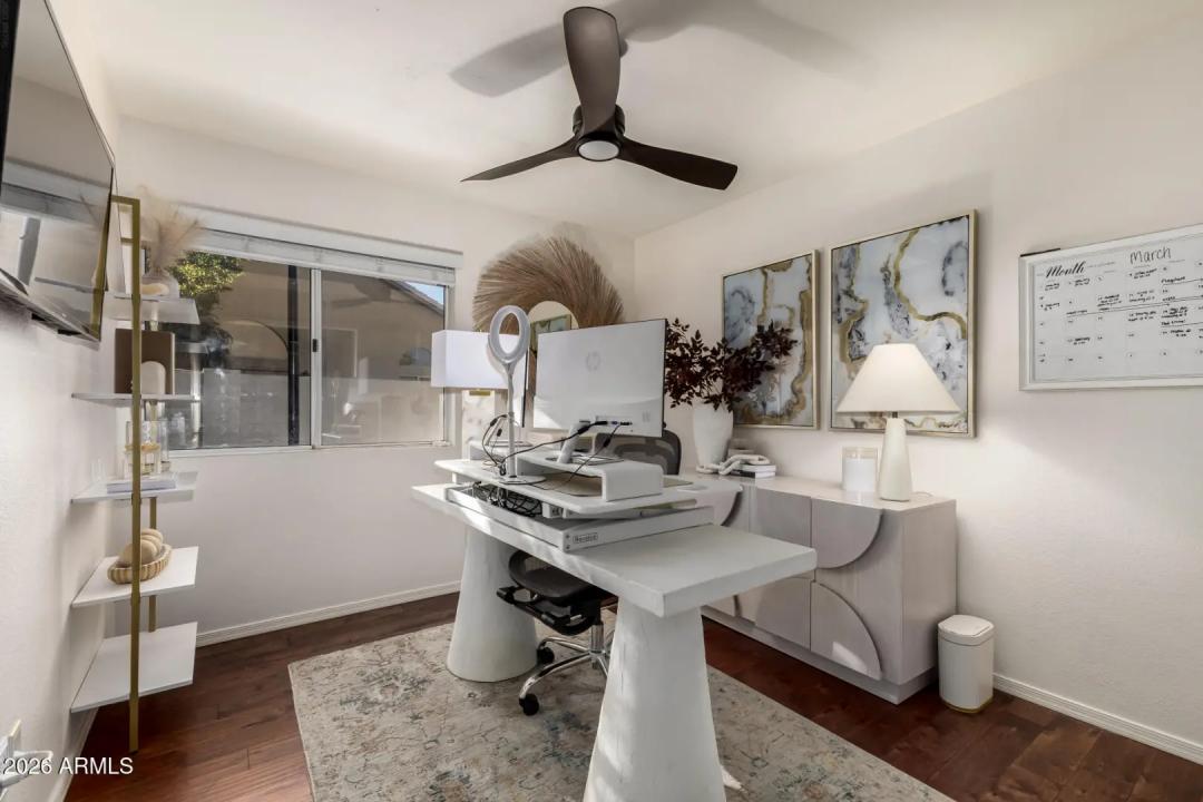 Real Estate Picture 17