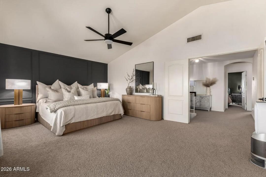 Real Estate Picture 20