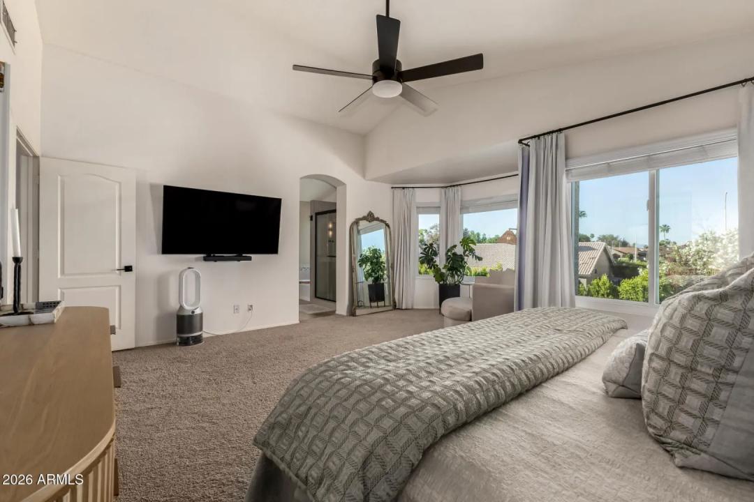 Real Estate Picture 22