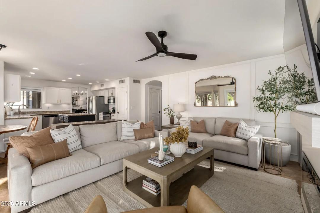 Real Estate Picture 16